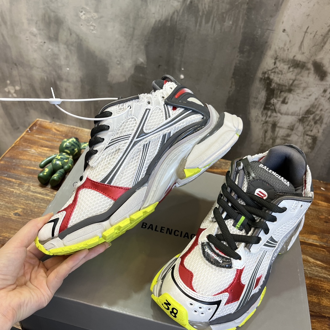 BALENCIAGA RUNNER 