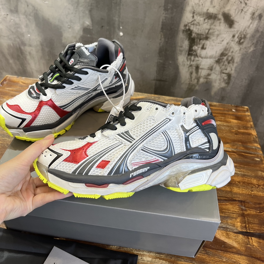 BALENCIAGA RUNNER 