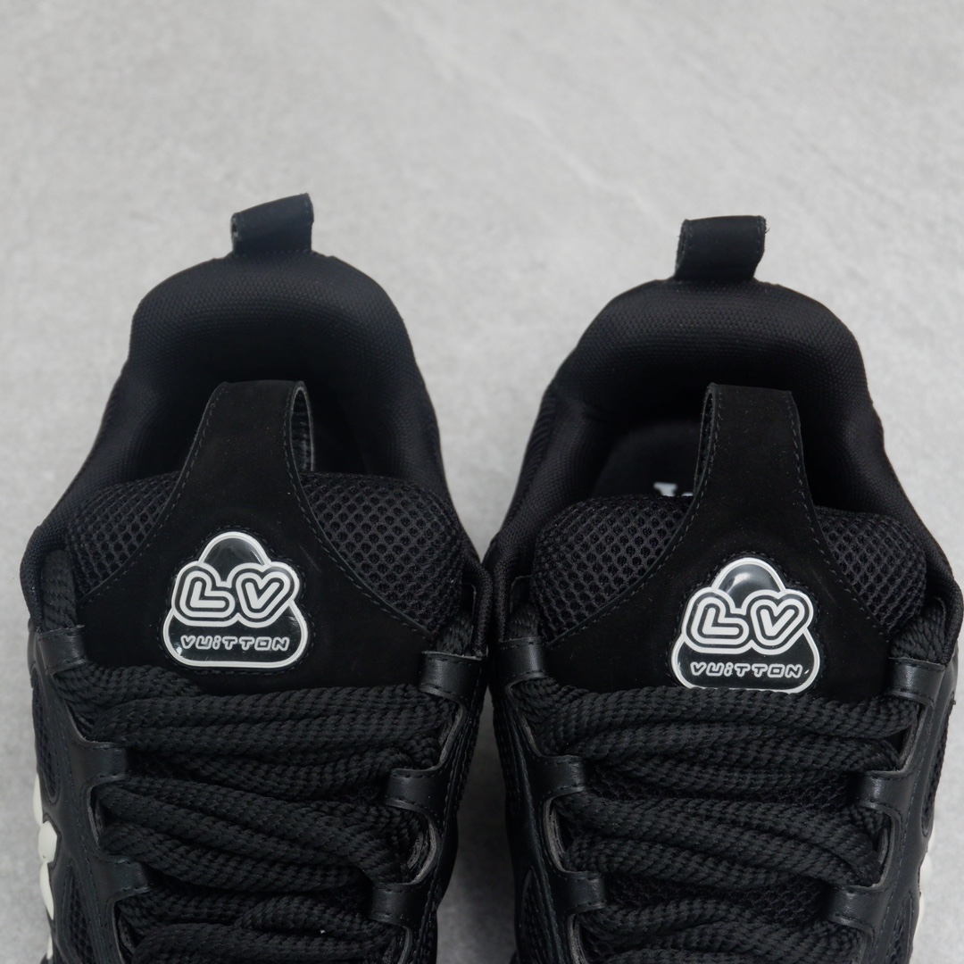 LOUIS VUITTON SKATE SNEAKER 