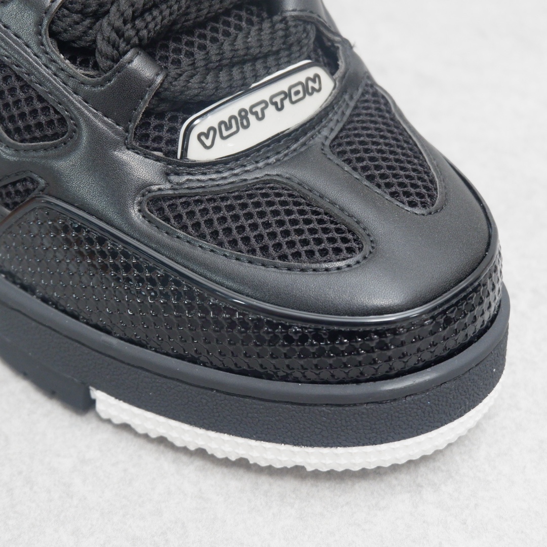 LOUIS VUITTON SKATE SNEAKER 