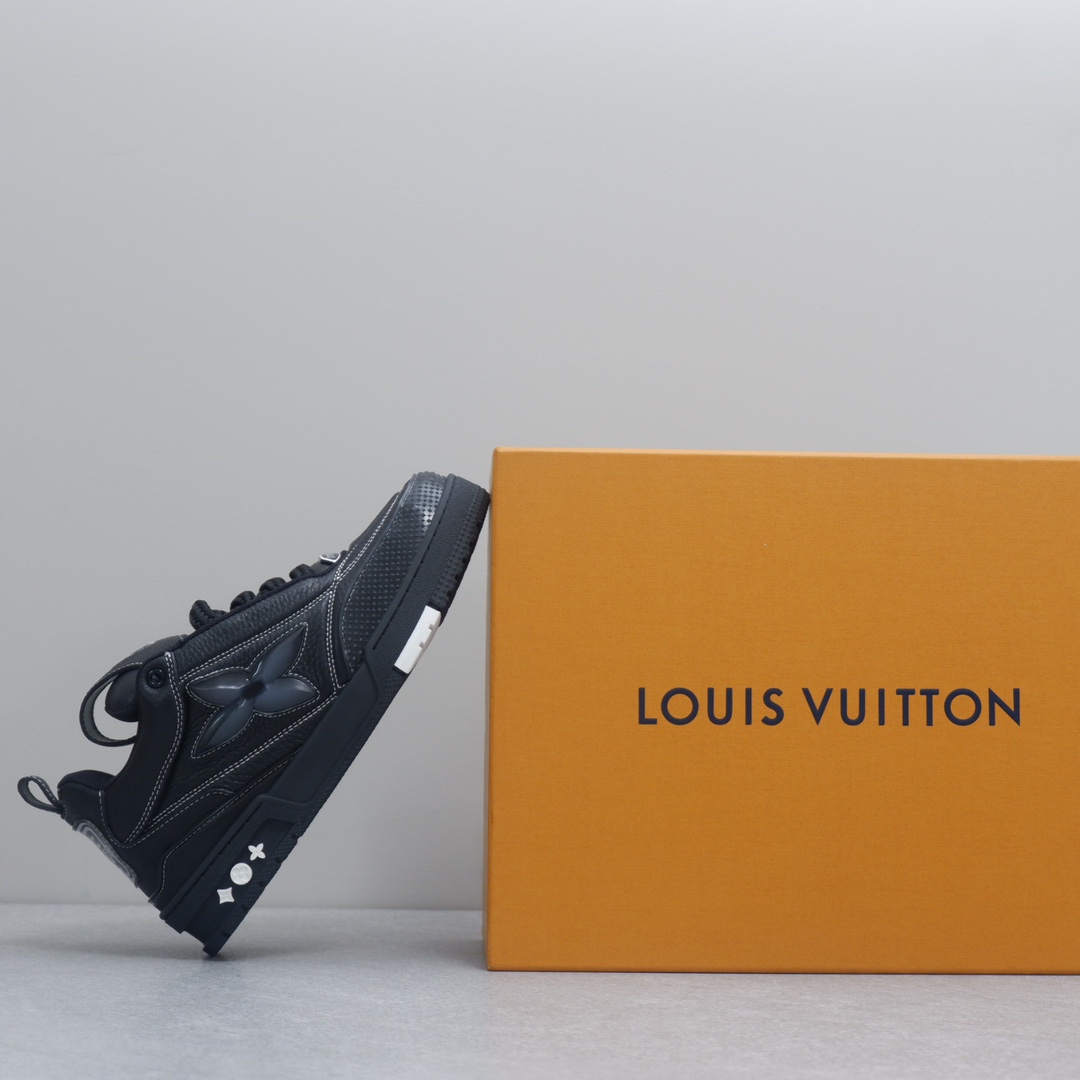 LOUIS VUITTON SKATE SNEAKER 