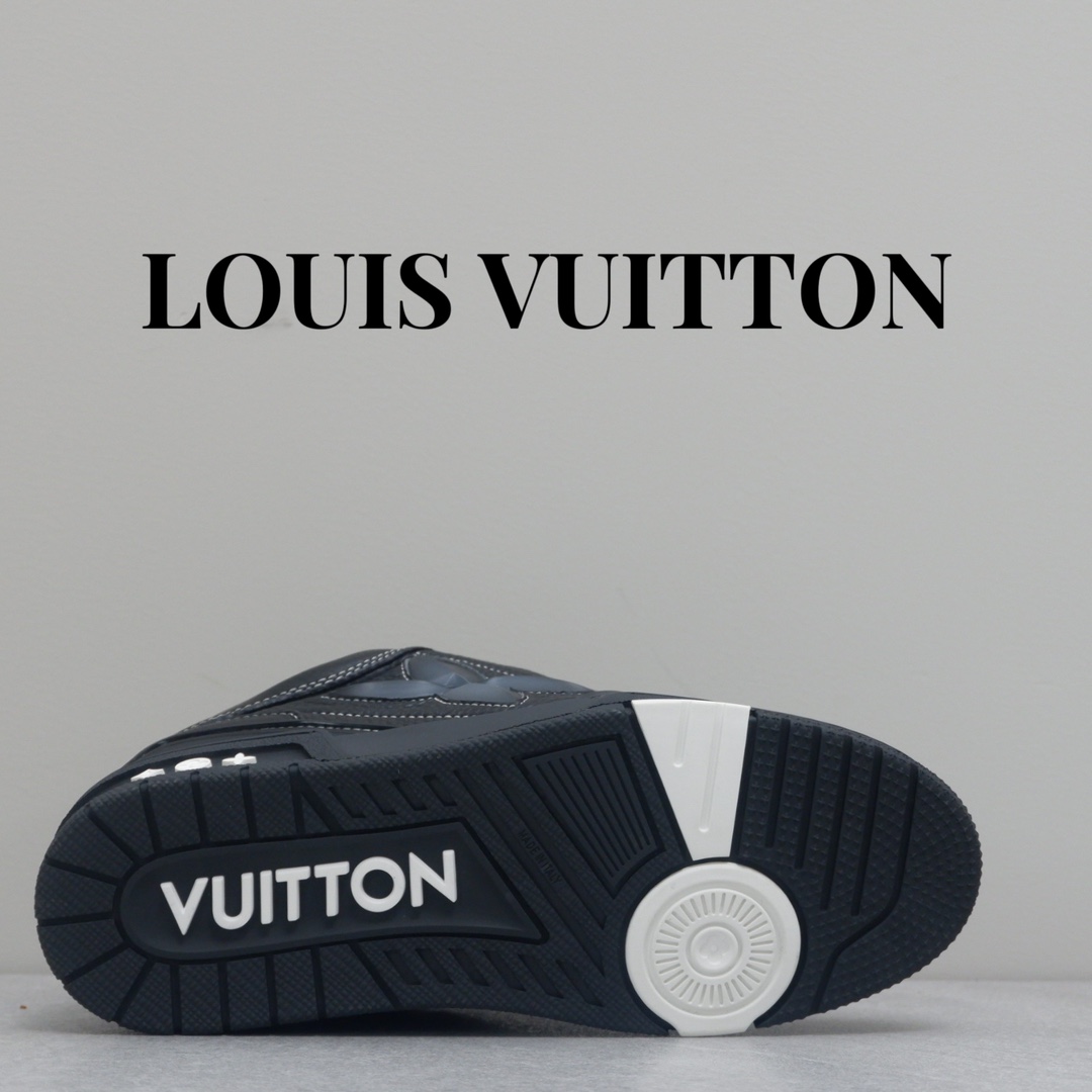 LOUIS VUITTON SKATE SNEAKER 