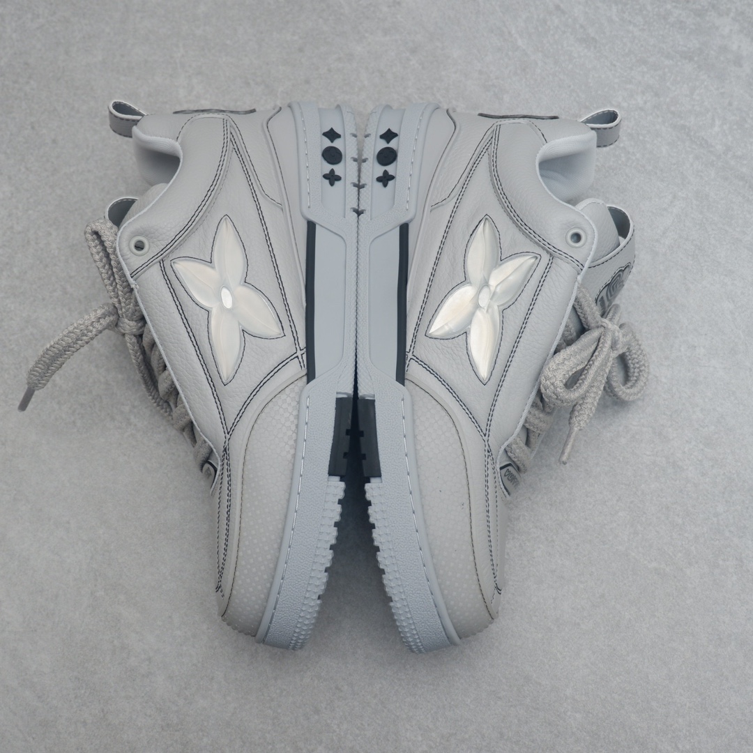 LOUIS VUITTON SKATE SNEAKER 