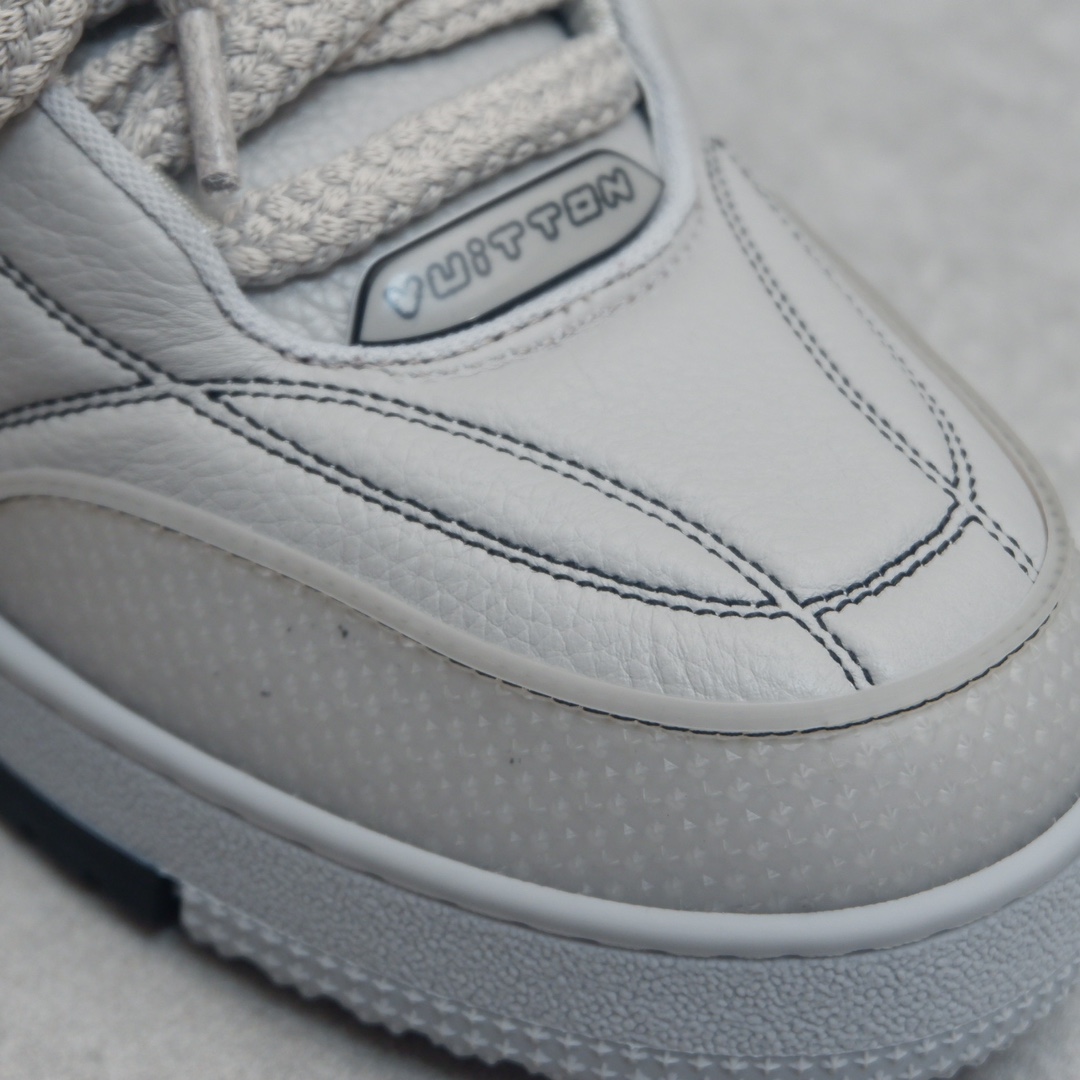 LOUIS VUITTON SKATE SNEAKER 
