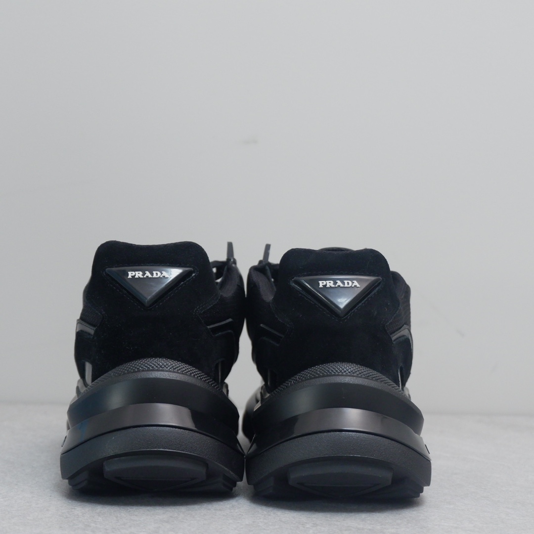 PRADA SNEAKER