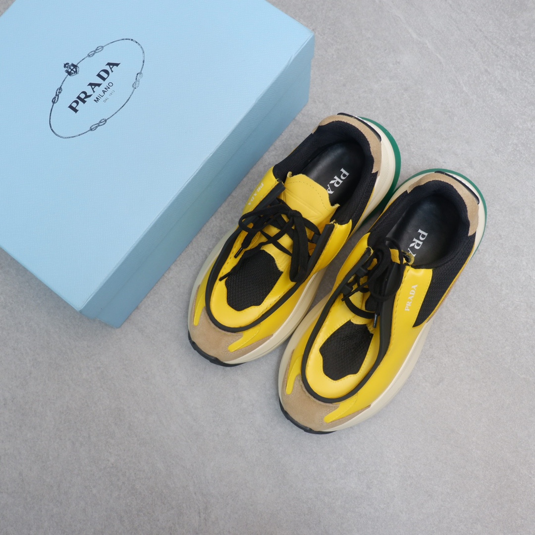 PRADA SNEAKER 