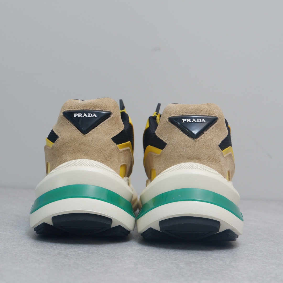 PRADA SNEAKER 
