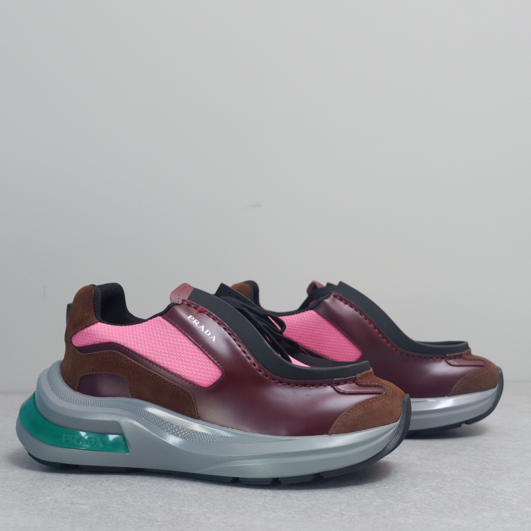 PRADA SNEAKER 