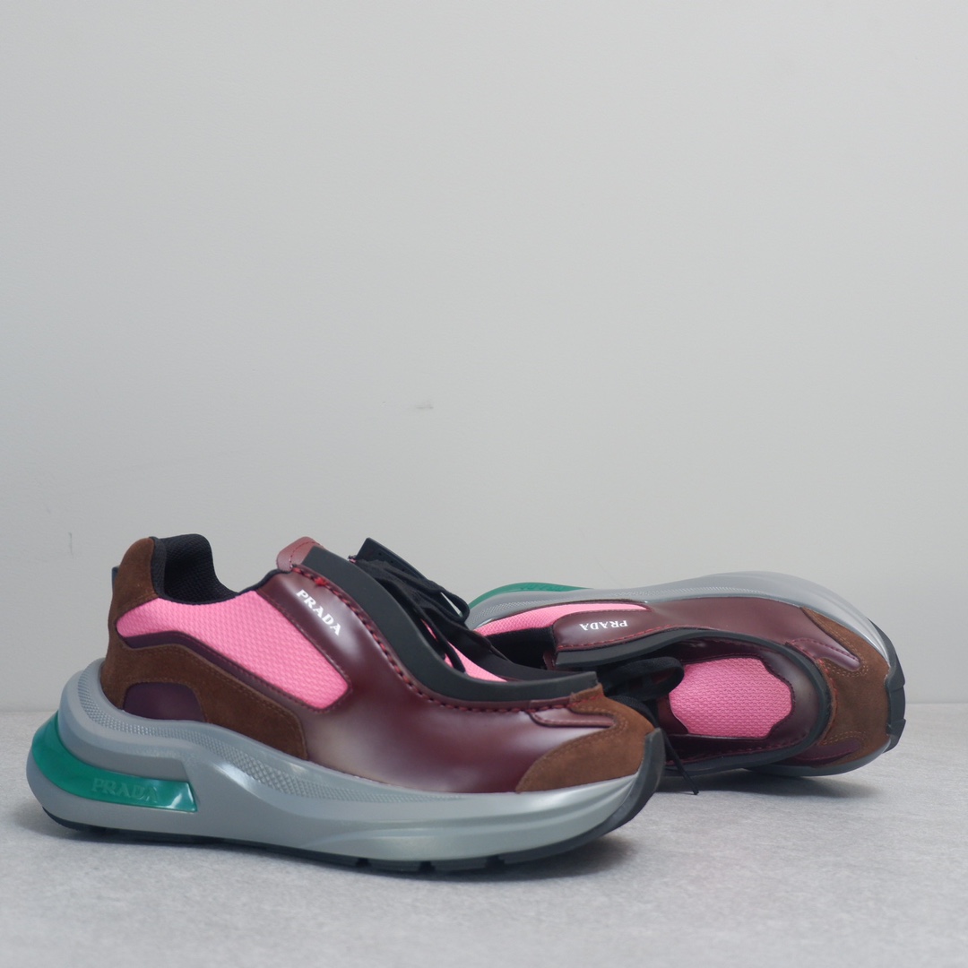 PRADA SNEAKER 