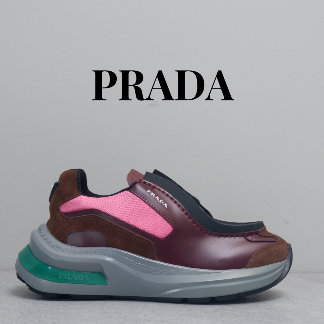 PRADA SNEAKER 