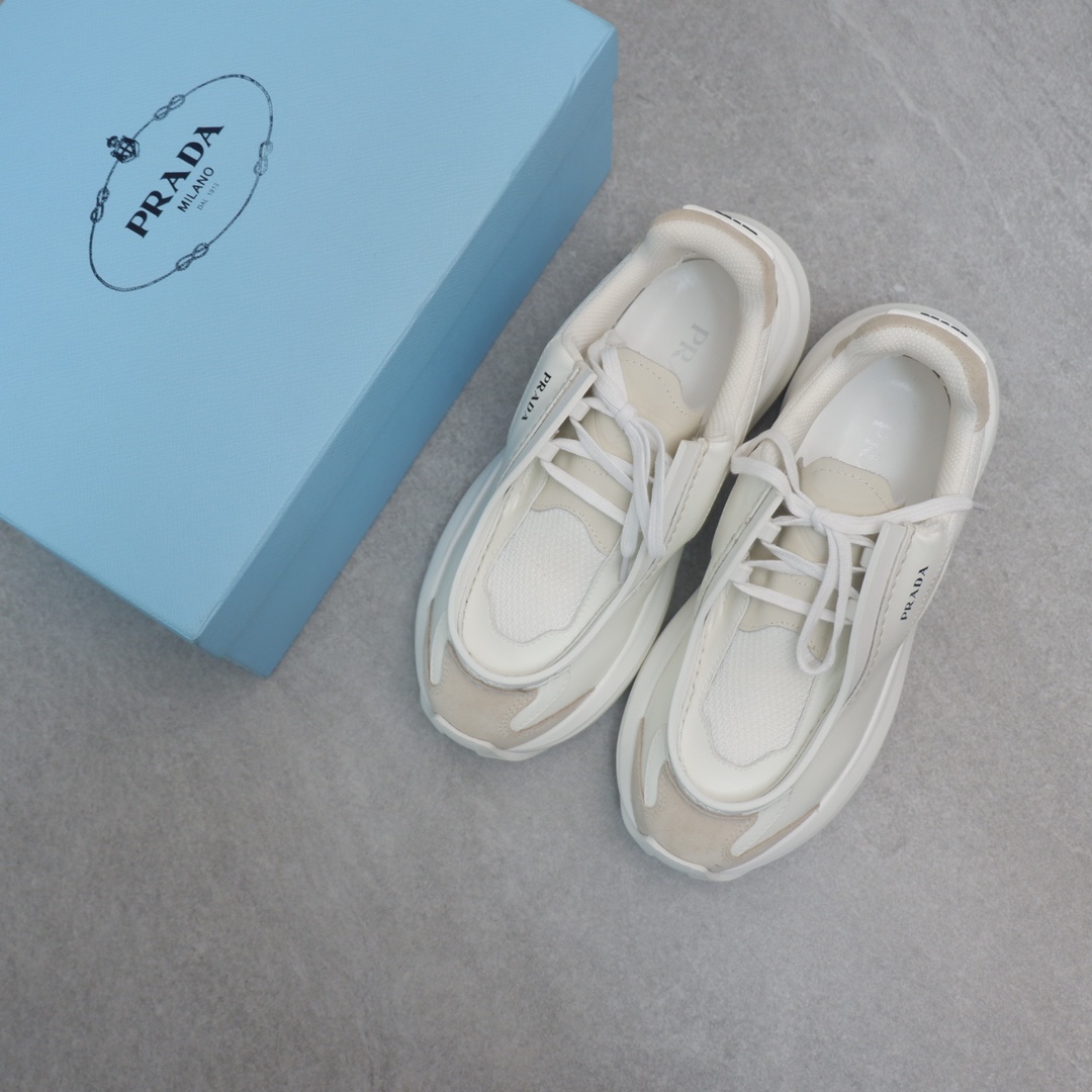 PRADA SNEAKER 