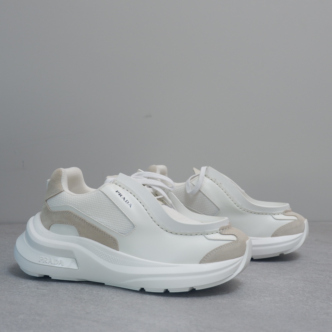 PRADA SNEAKER 