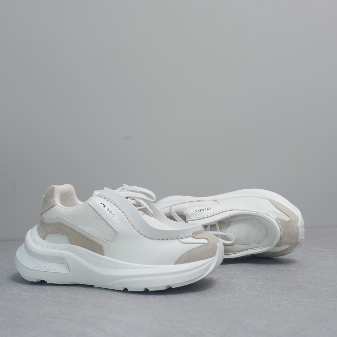 PRADA SNEAKER 
