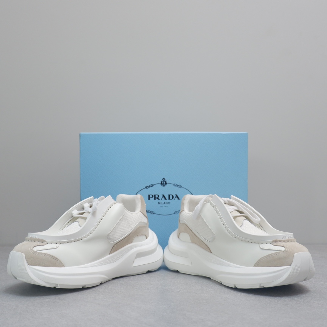 PRADA SNEAKER 