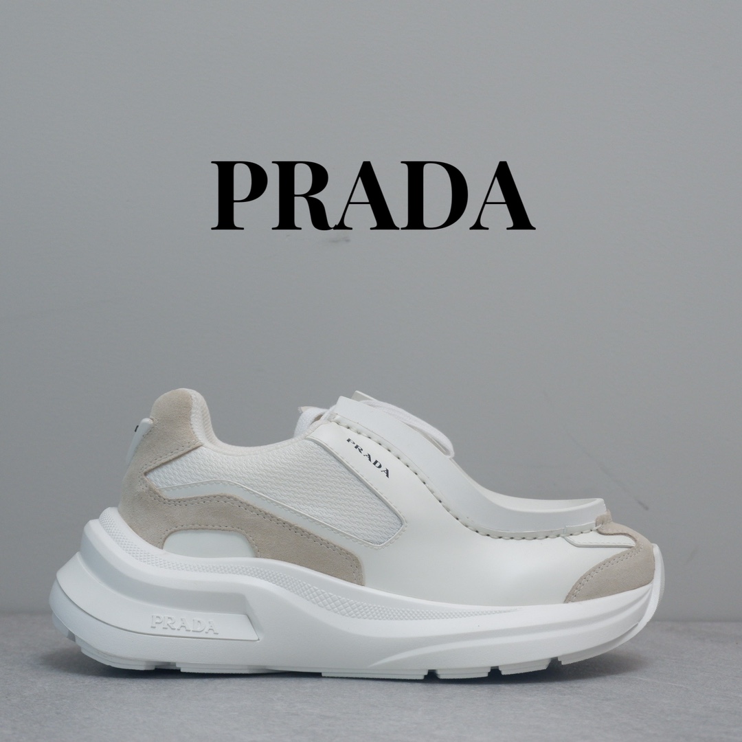 PRADA SNEAKER 