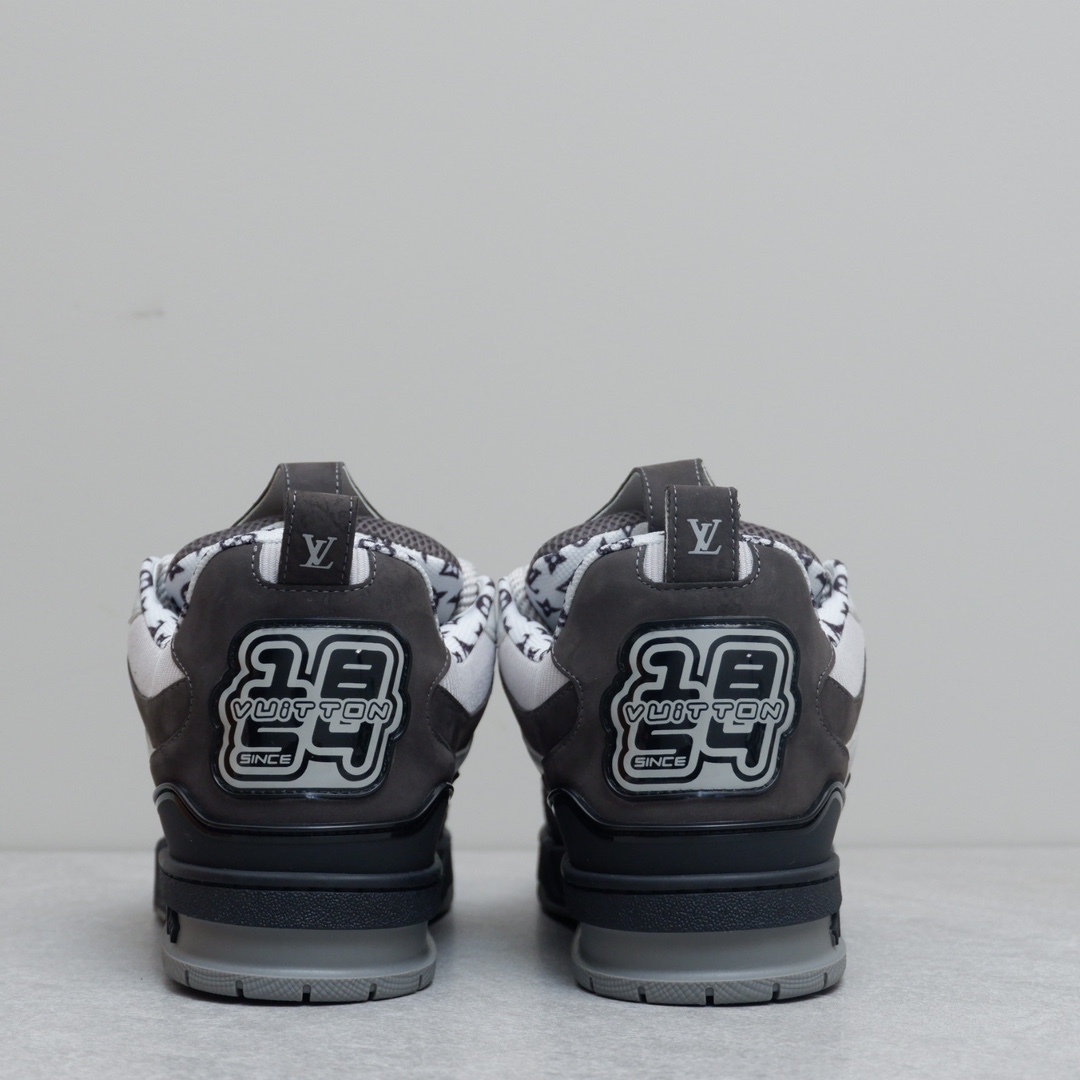 LOUIS VUITTON SKATE SNEAKERS 