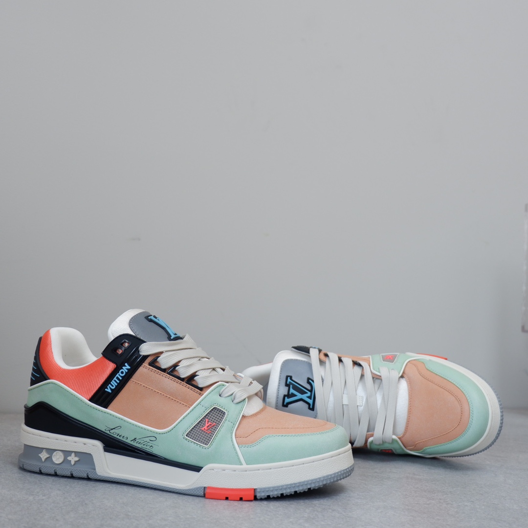 LOUIS VUITTON TRAINERS 