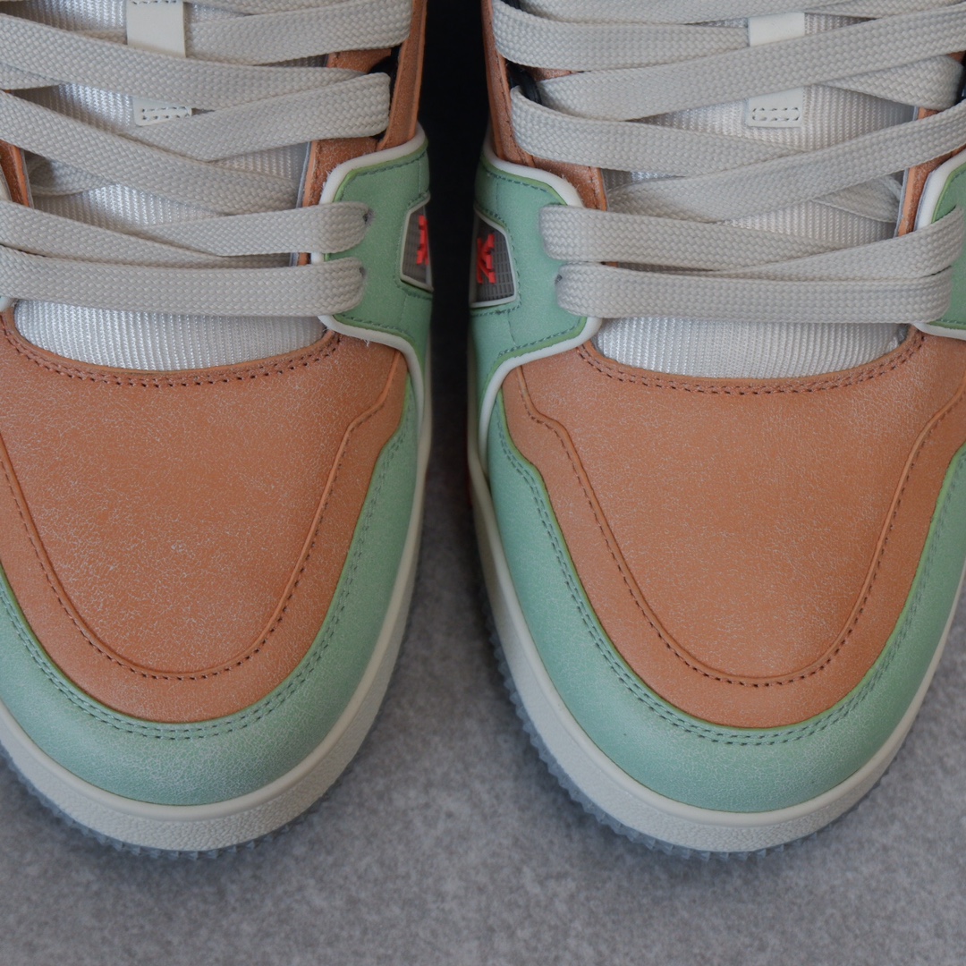 LOUIS VUITTON TRAINERS 