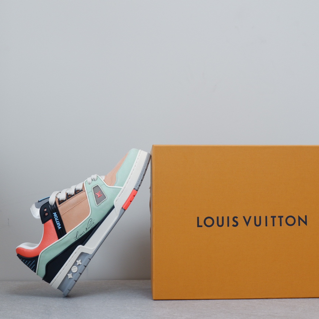 LOUIS VUITTON TRAINERS 