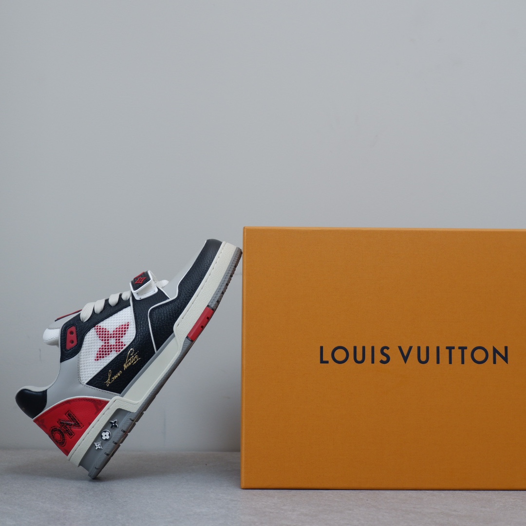 LOUIS VUITTON TRAINERS 