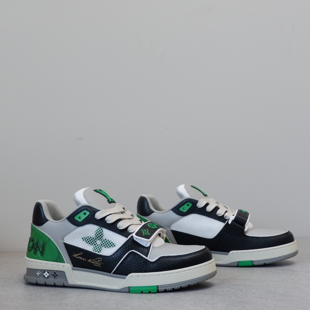 LOUIS VUITTON TRAINERS 