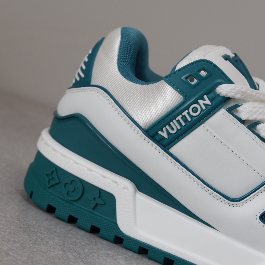 LOUIS VUITTON TRAINERS 