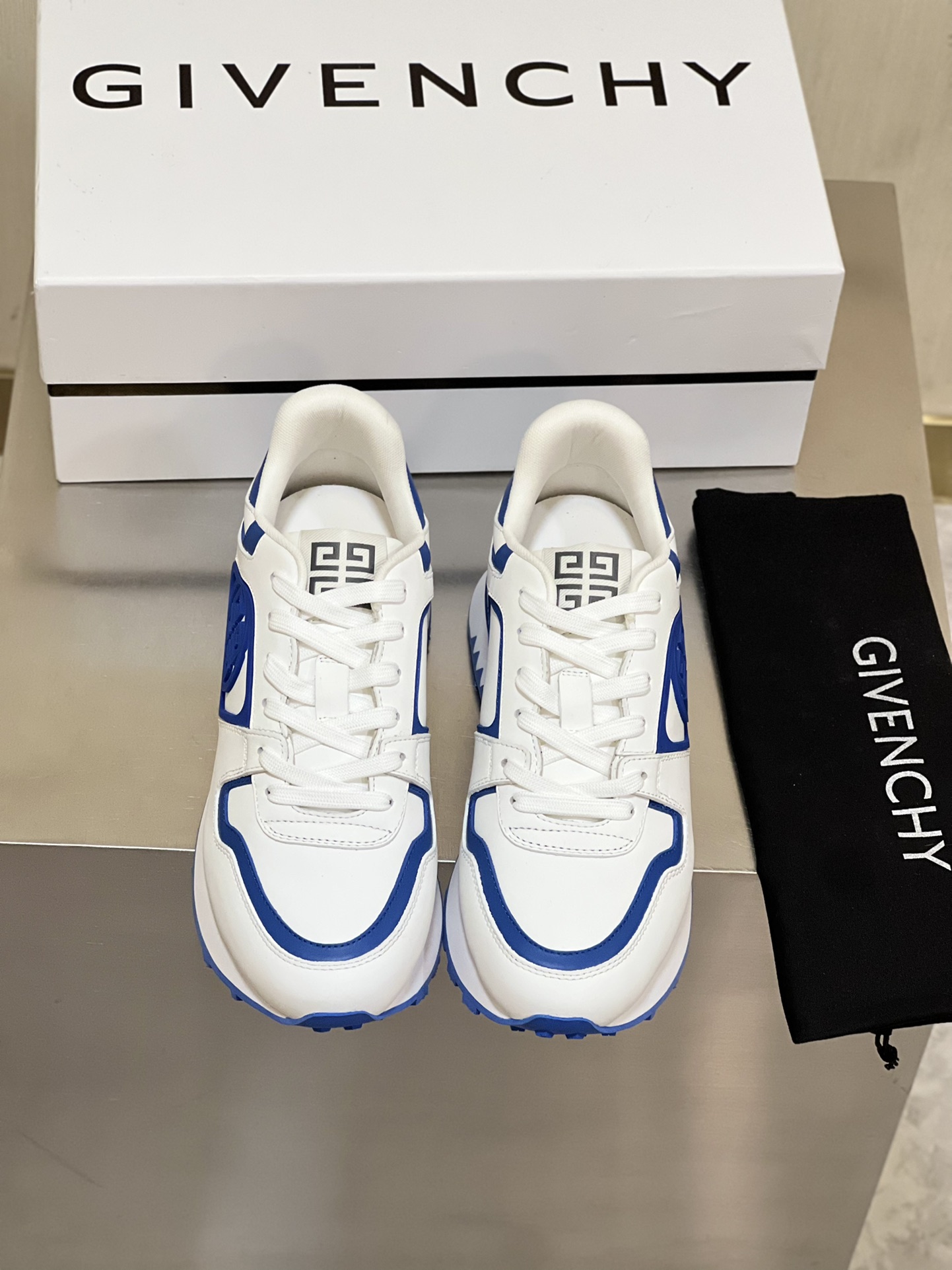 GIVENCHY SNEAKERS