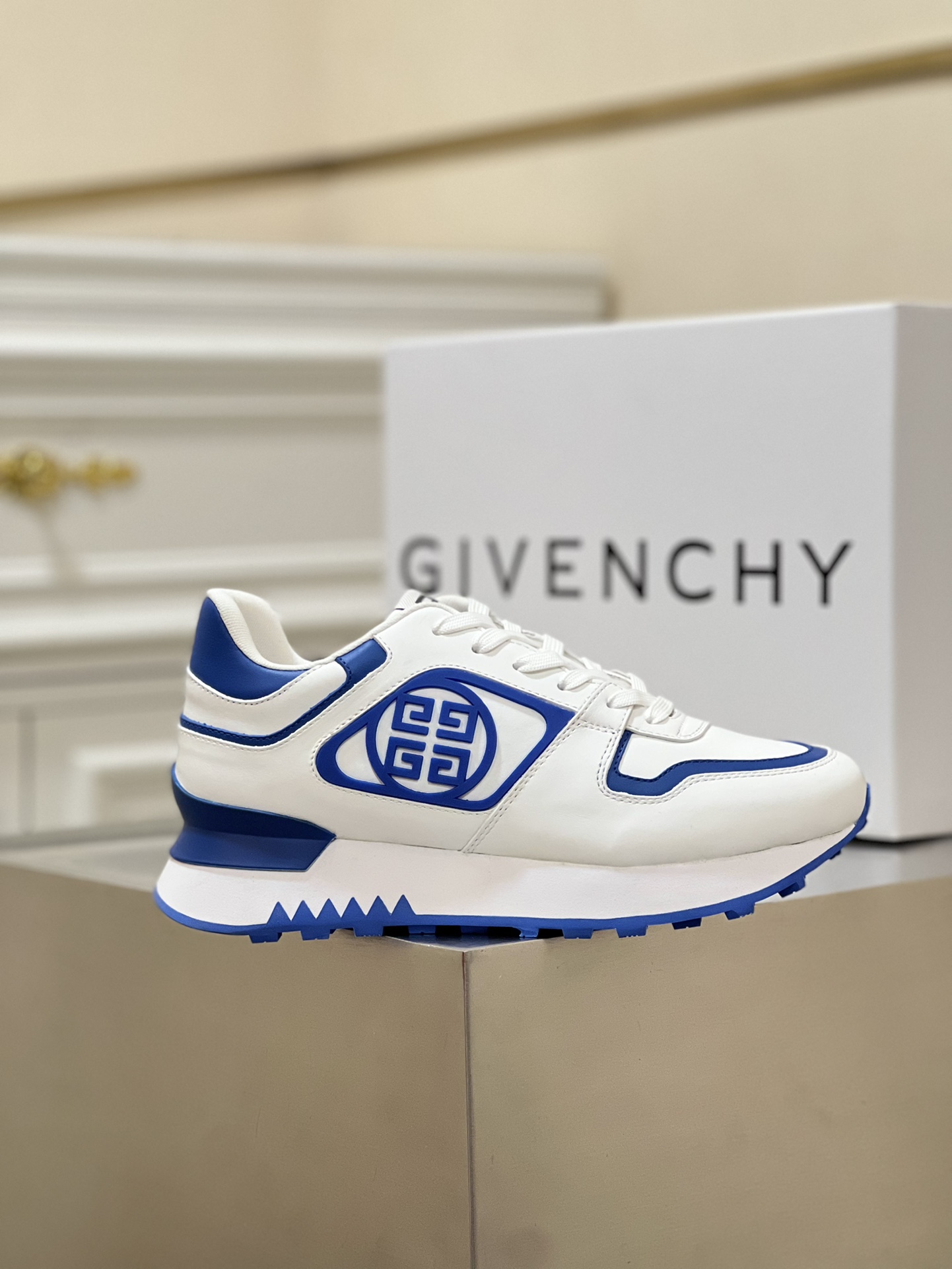 GIVENCHY SNEAKERS