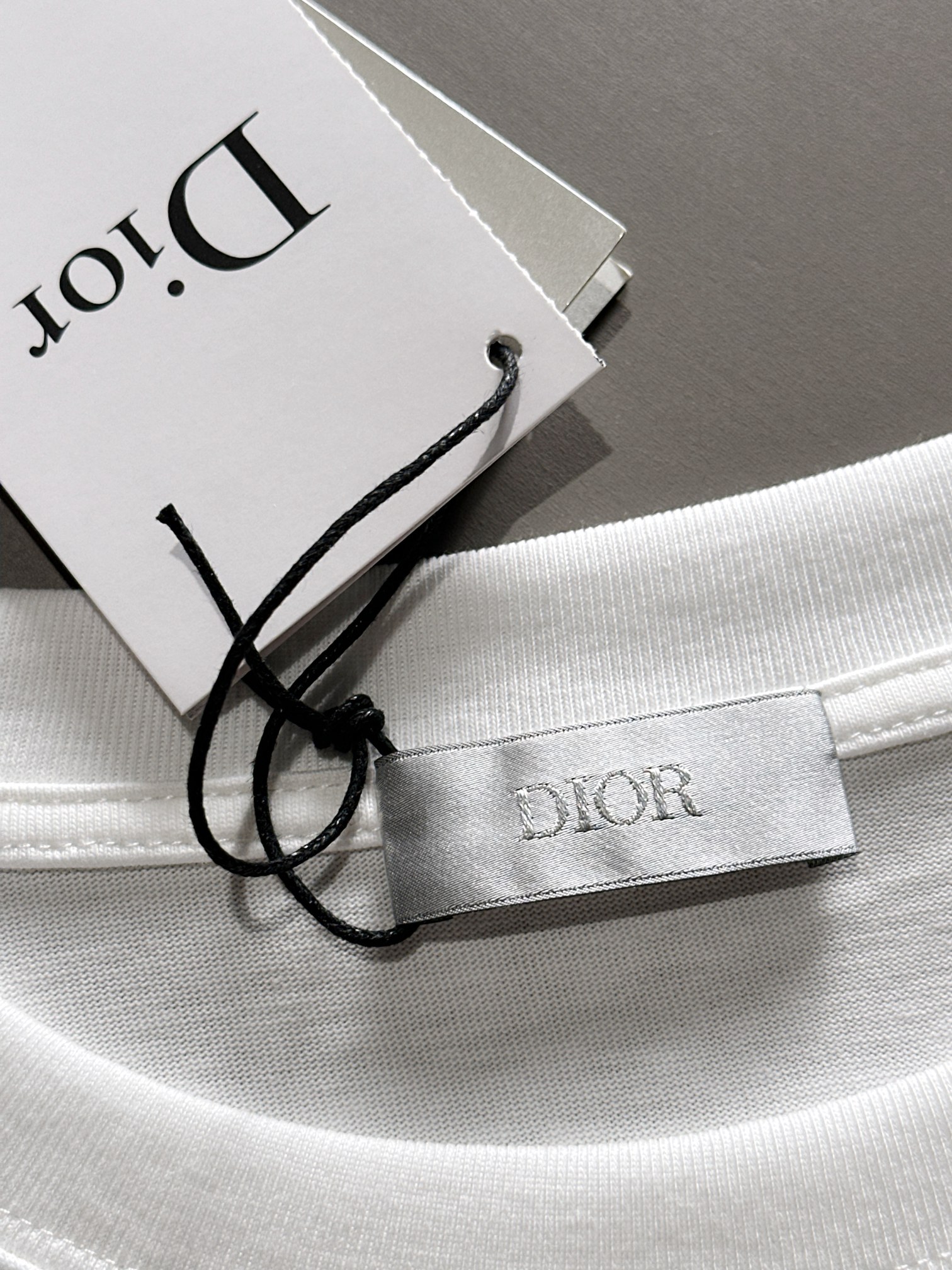 DIOR T-SHIRT