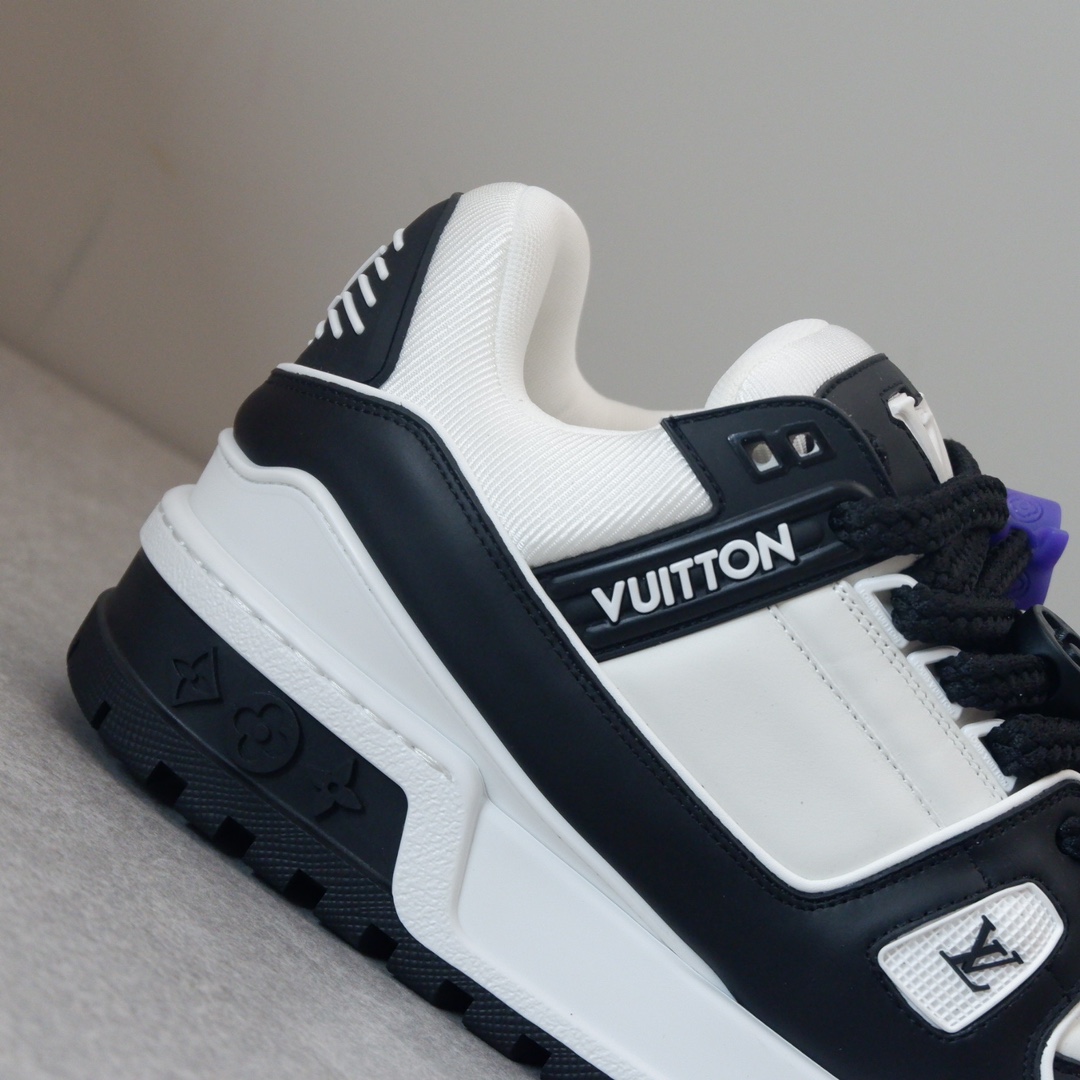 LOUIS VUITTON TRAINERS 