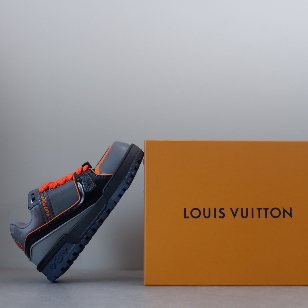 LOUIS VUITTON TRAINERS 