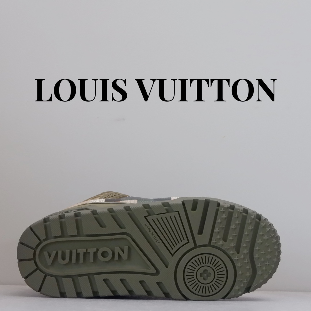 LOUIS VUITTON TRAINERS 