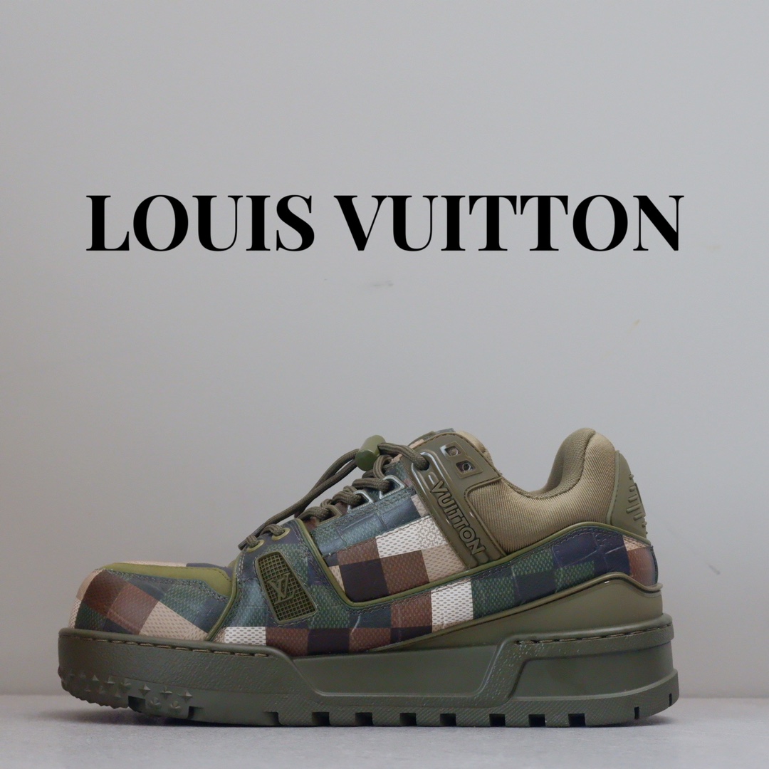 LOUIS VUITTON TRAINERS 