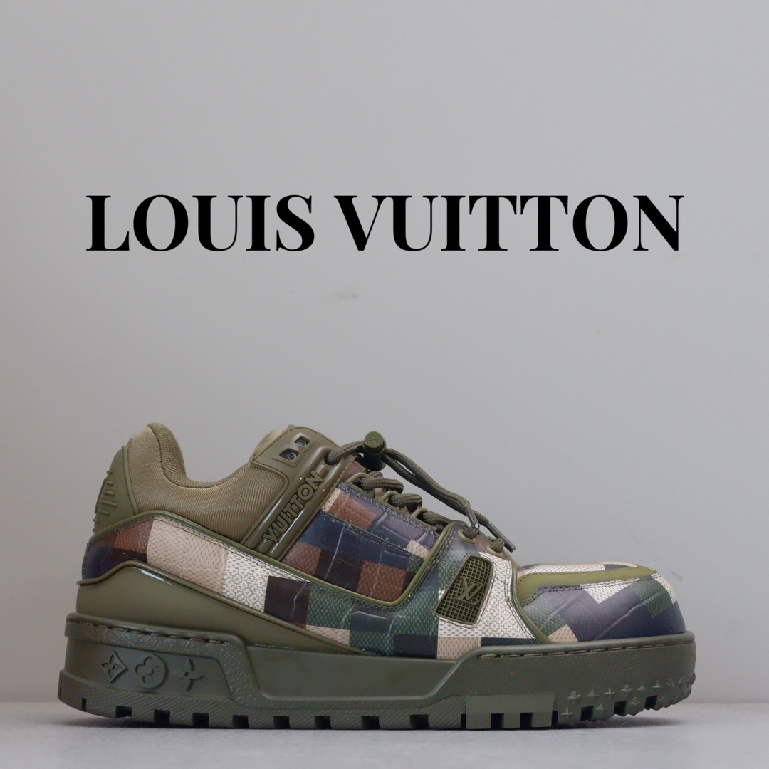 LOUIS VUITTON TRAINERS 