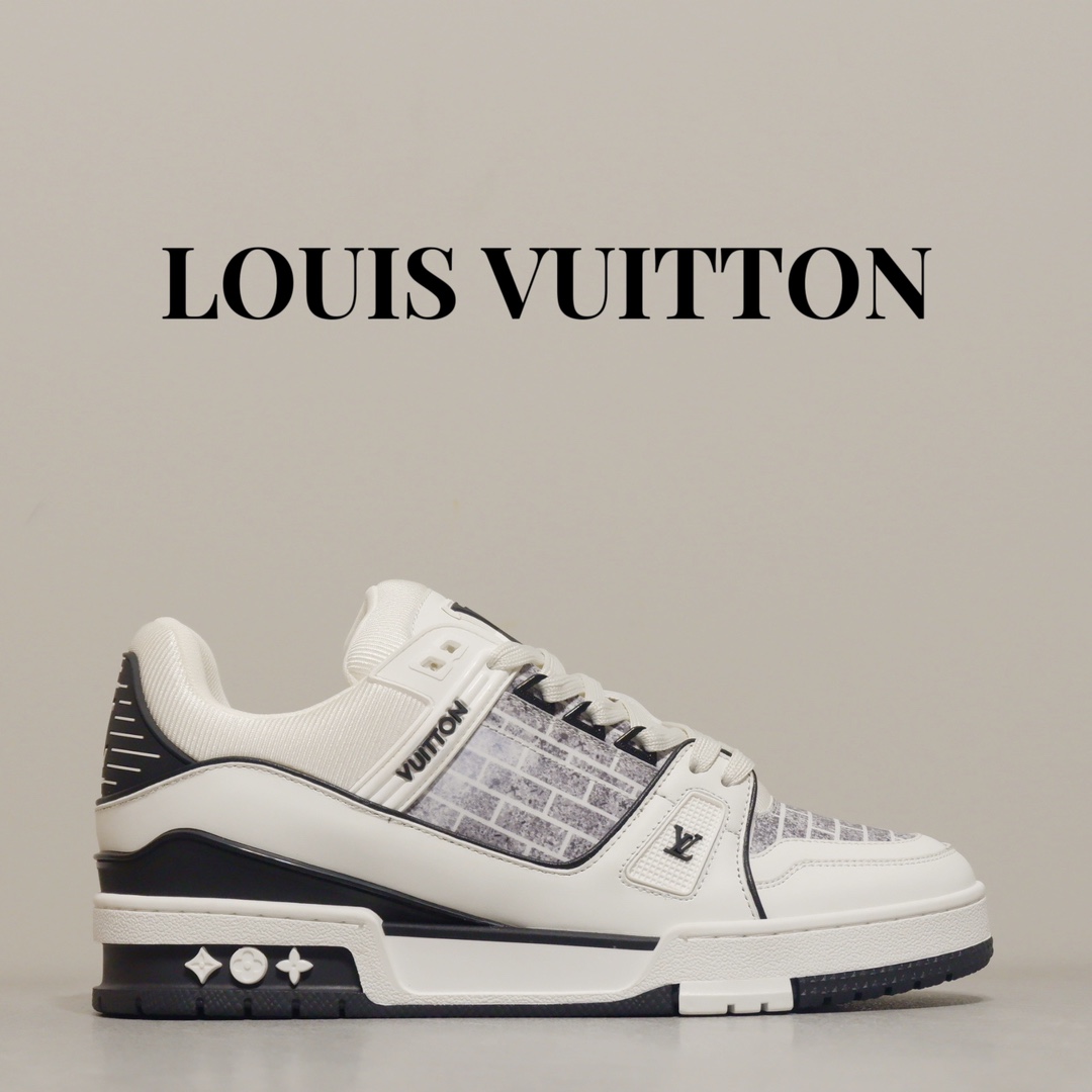 LOUIS VUITTON TRAINERS 