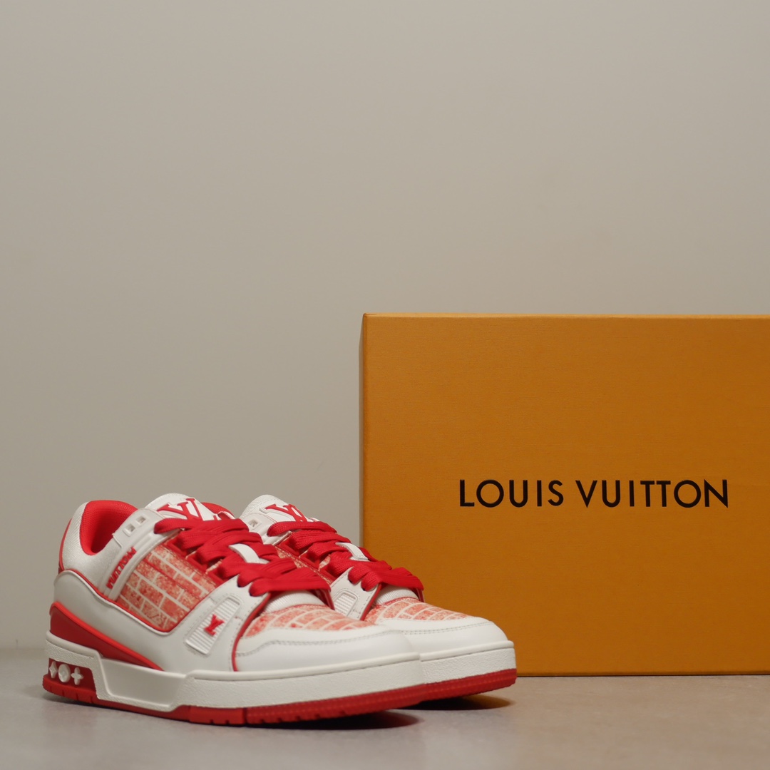 LOUIS VUITTON TRAINERS 