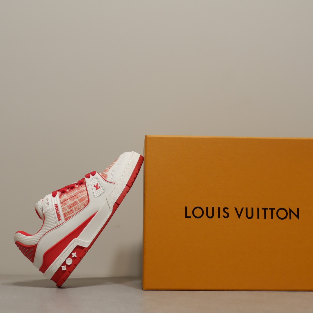 LOUIS VUITTON TRAINERS 