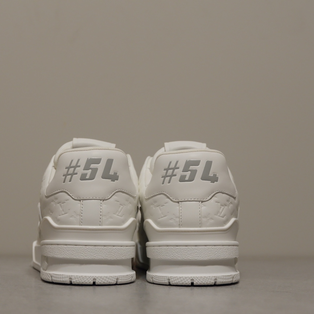 LOUIS VUITTON TRAINERS 