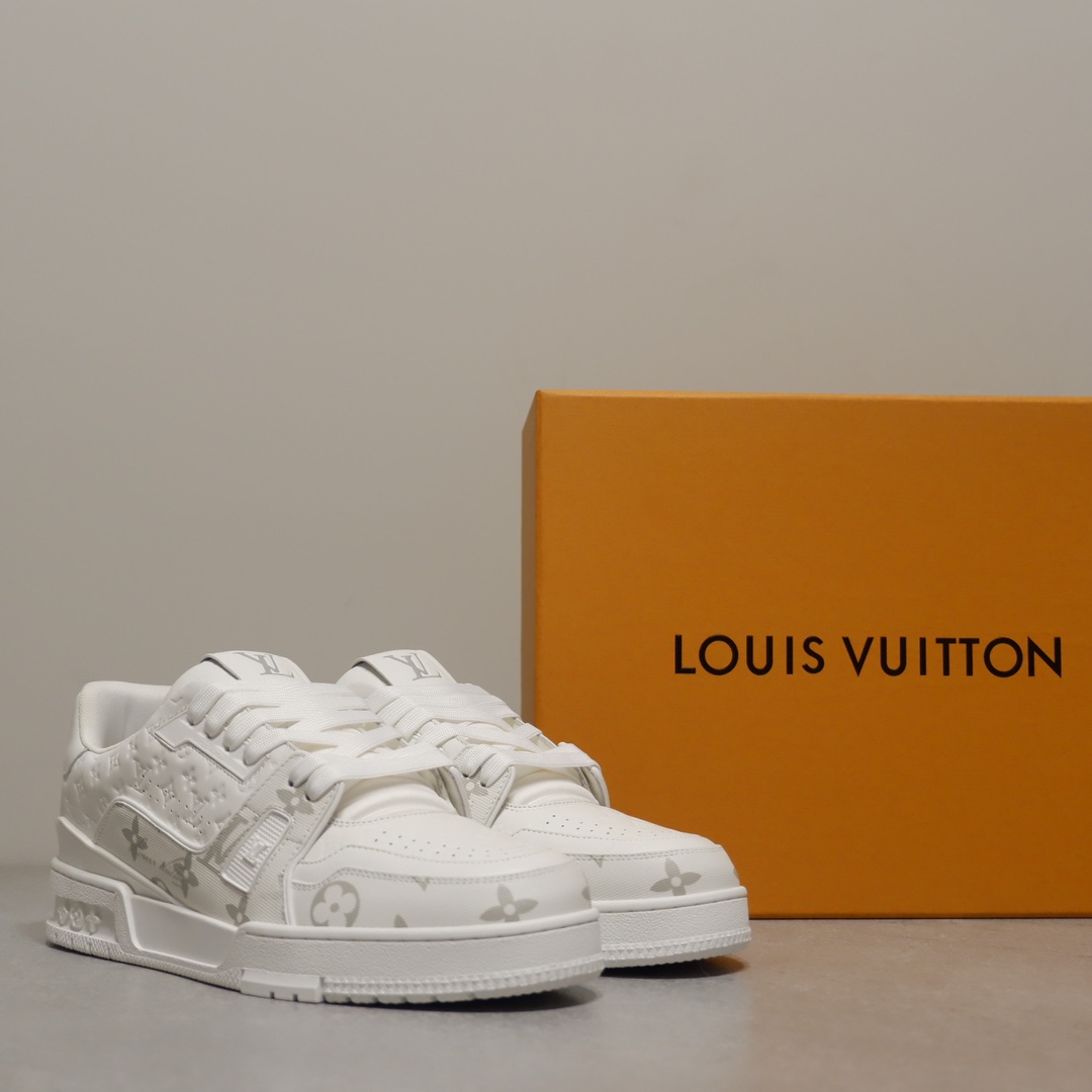 LOUIS VUITTON TRAINERS 