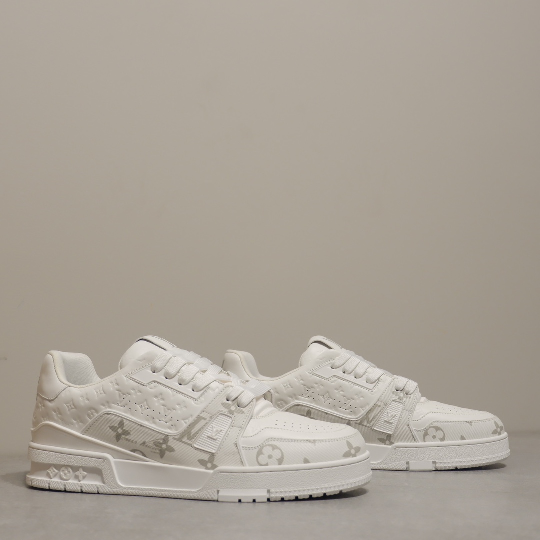 LOUIS VUITTON TRAINERS 