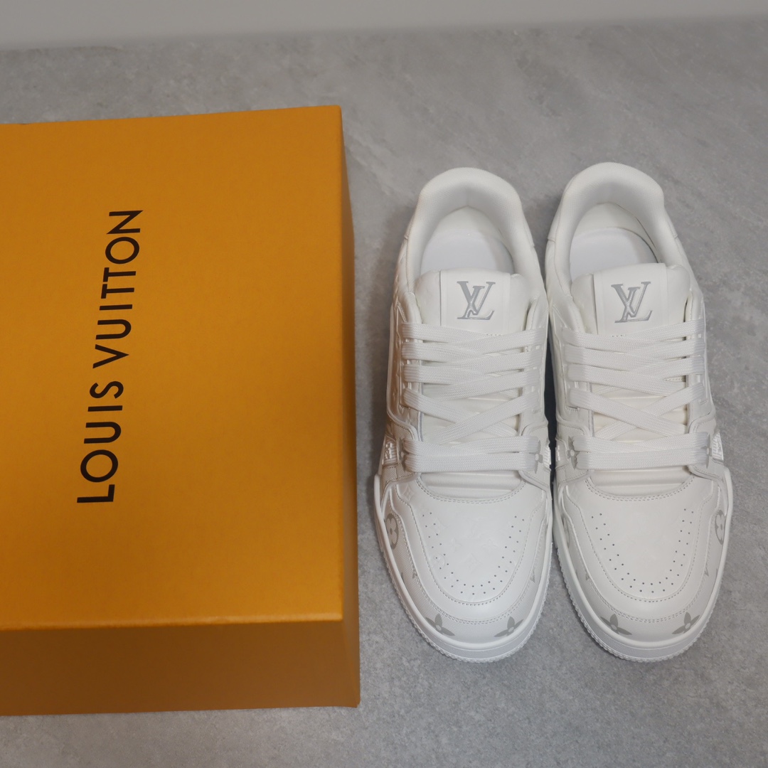 LOUIS VUITTON TRAINERS 