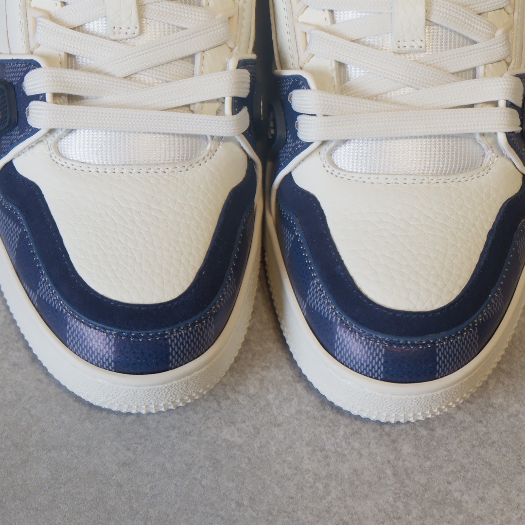 LOUIS VUITTON TRAINERS 