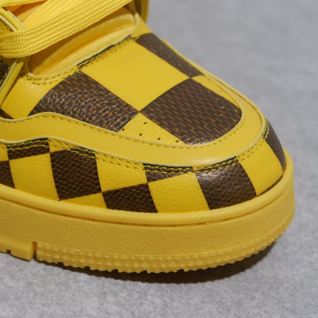 LOUIS VUITTON TRAINERS 