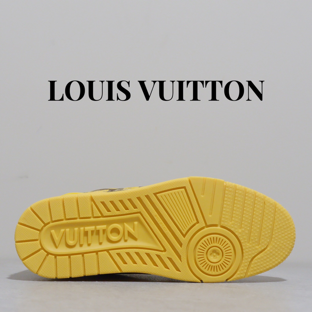 LOUIS VUITTON TRAINERS 