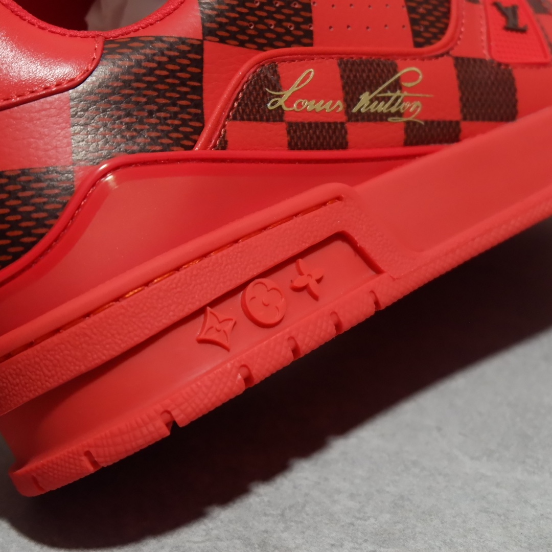 LOUIS VUITTON TRAINERS 