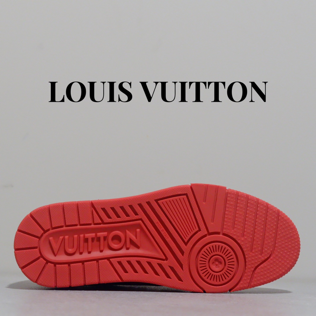 LOUIS VUITTON TRAINERS 