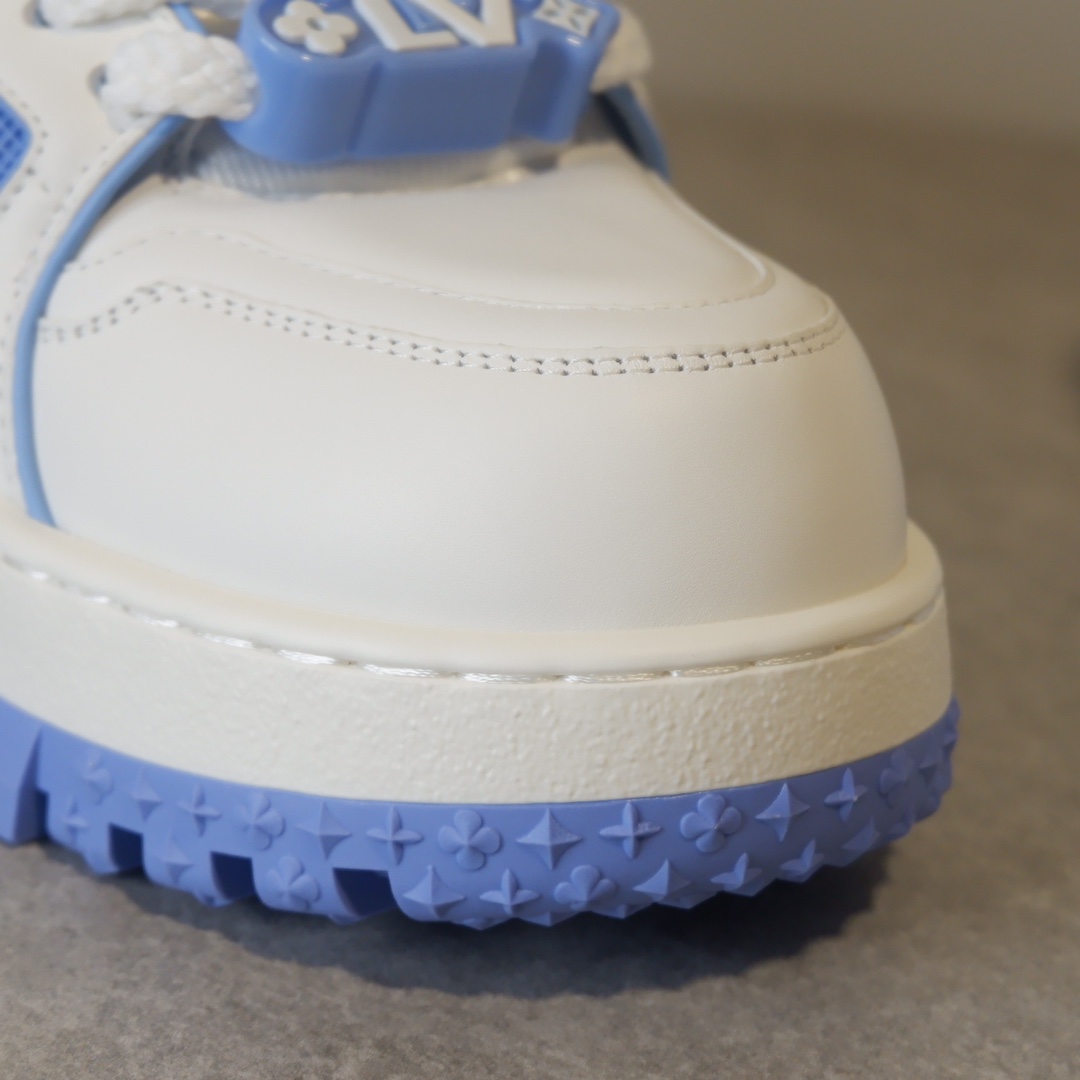 LOUIS VUITTON TRAINERS 