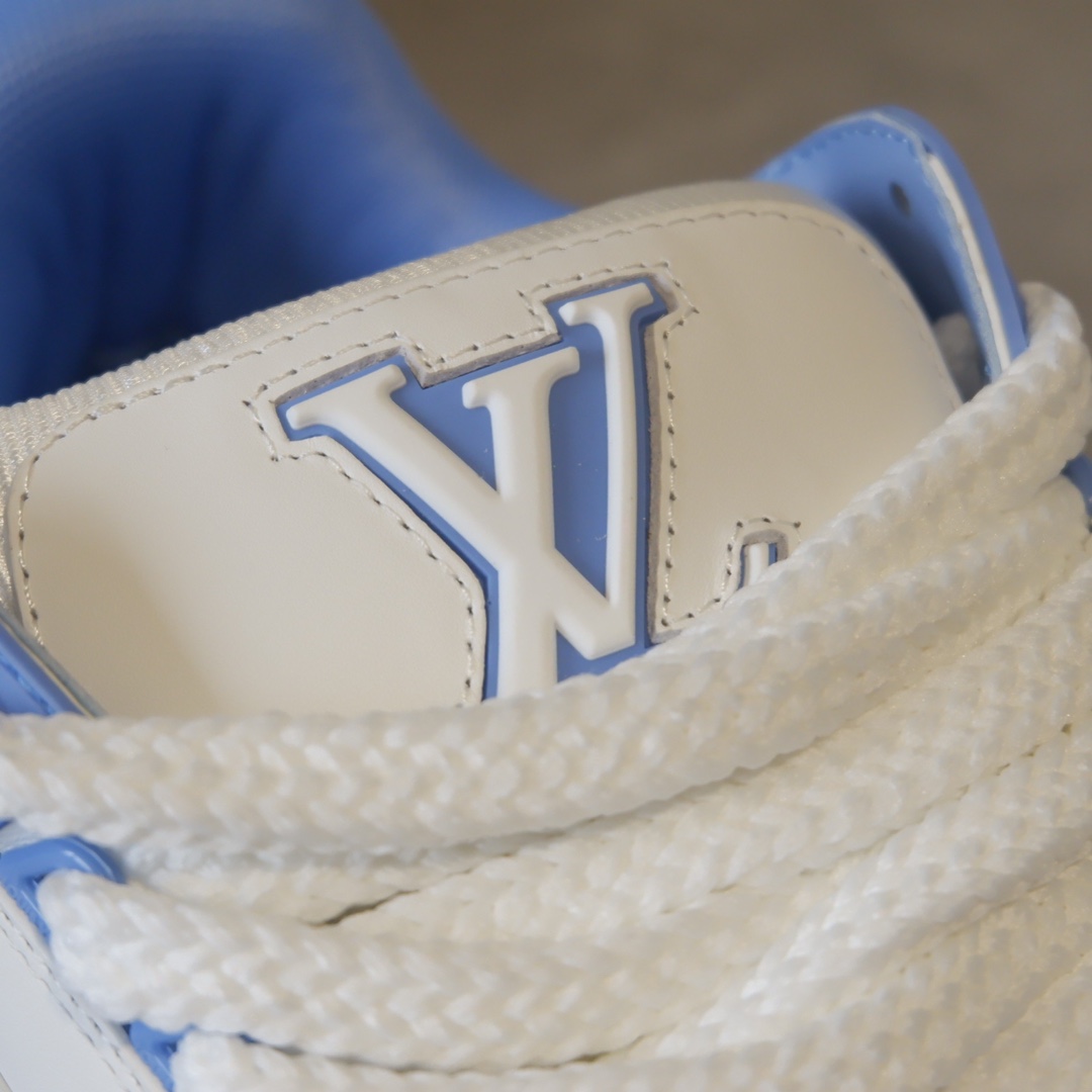 LOUIS VUITTON TRAINERS 