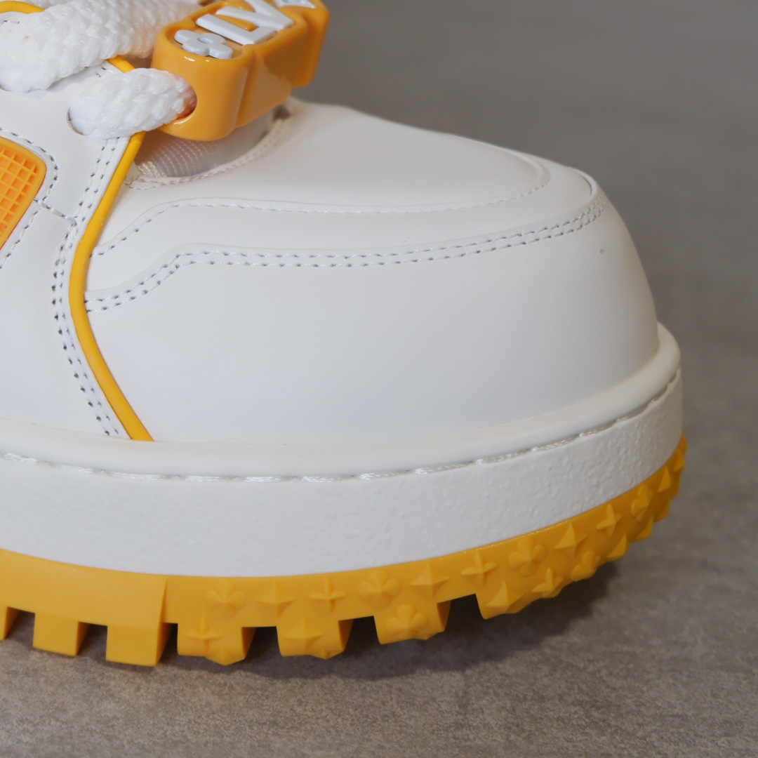LOUIS VUITTON TRAINERS 