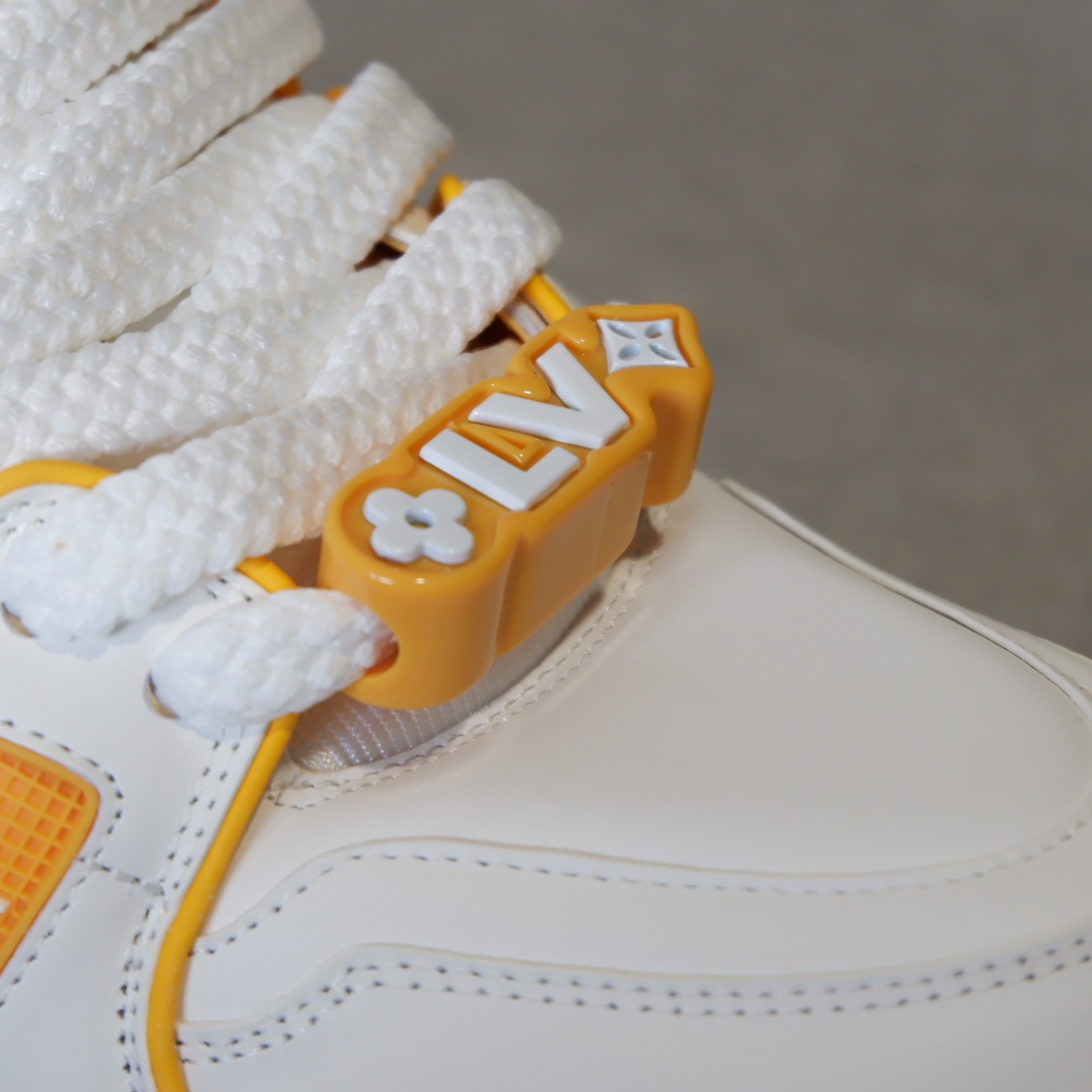 LOUIS VUITTON TRAINERS 
